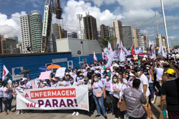 Imagem de manifestações de de profissionais de enfermagem