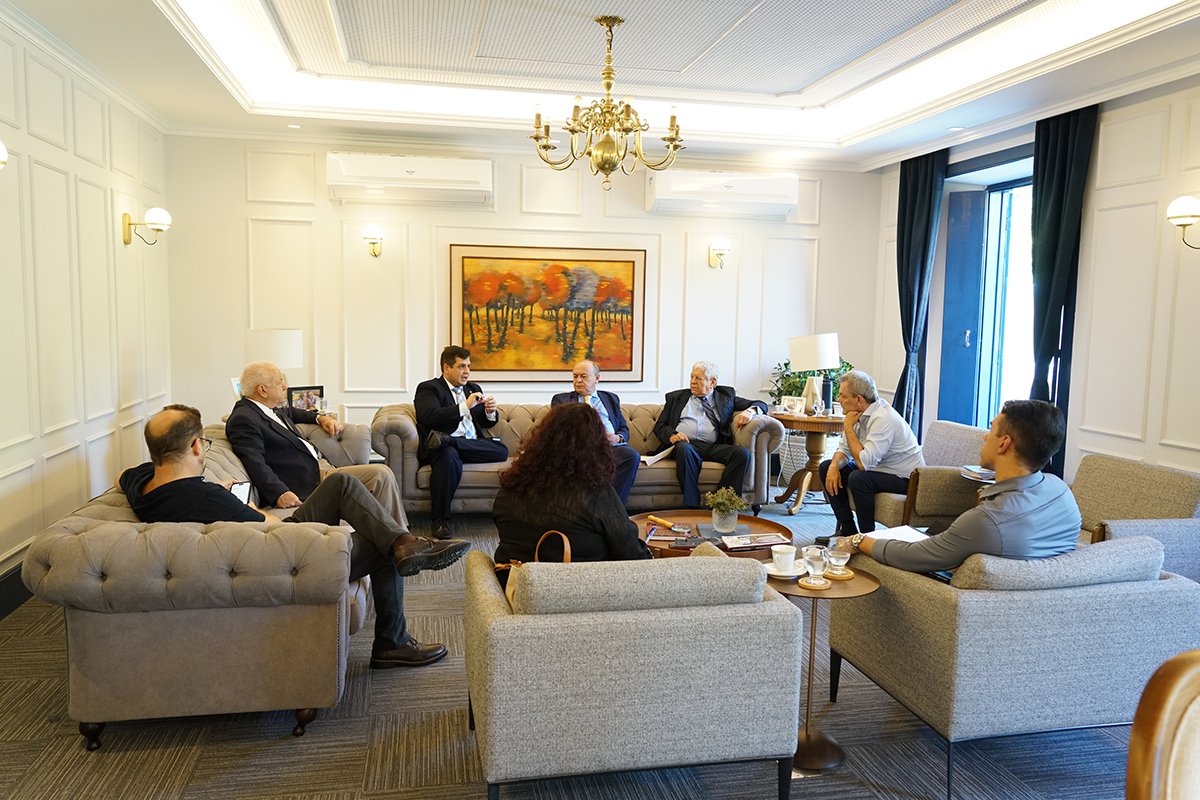 Reunião ocorreu no Paço Municipal, centro de Fortaleza
