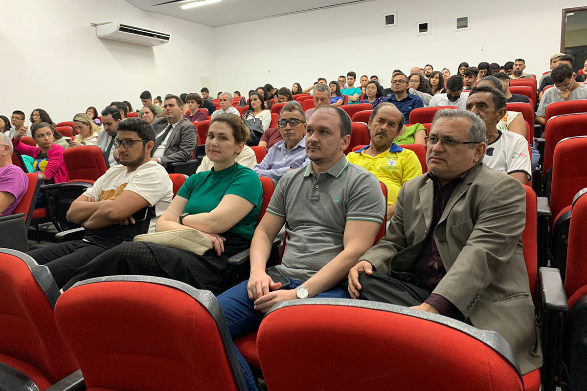 Evento ocorreu no auditório da UVA, em Sobral