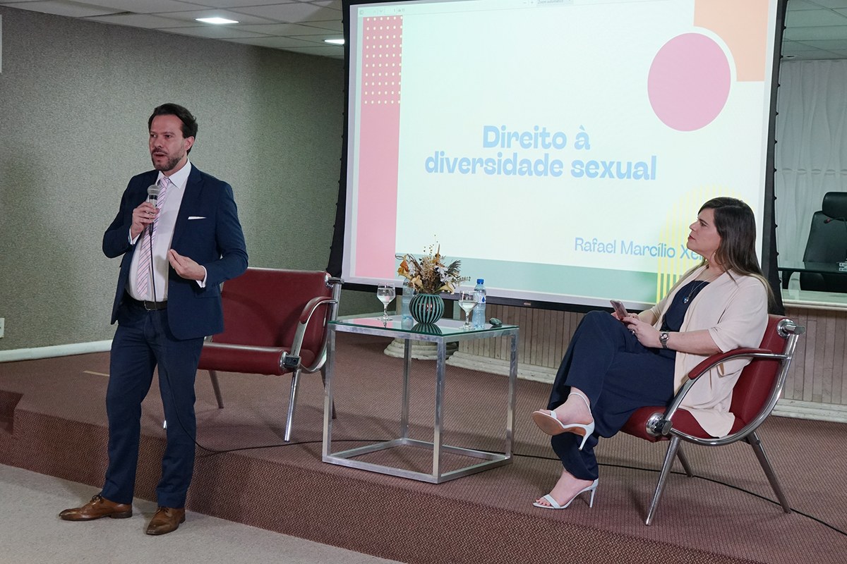 Oficina "Direitos LGBTQIAPN+ e reconhecimento das diversidades" é realizada no TRT-CE