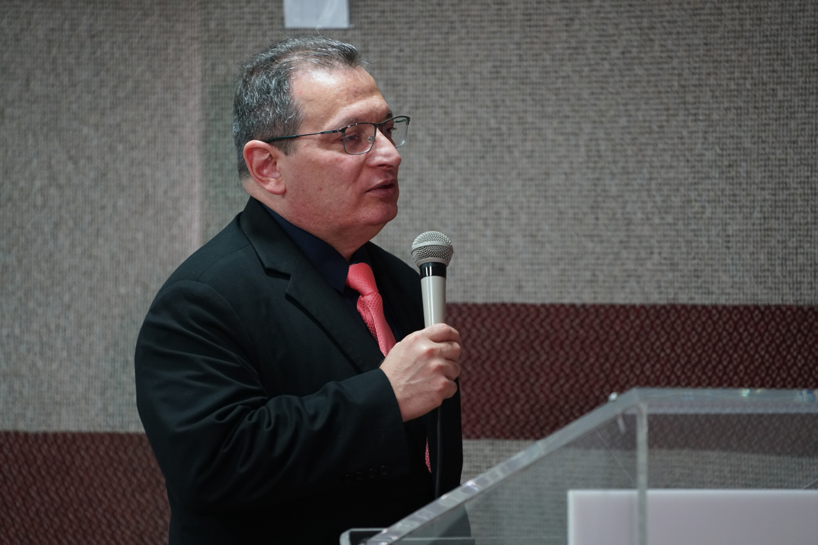 Presidente Durval Maia discursando