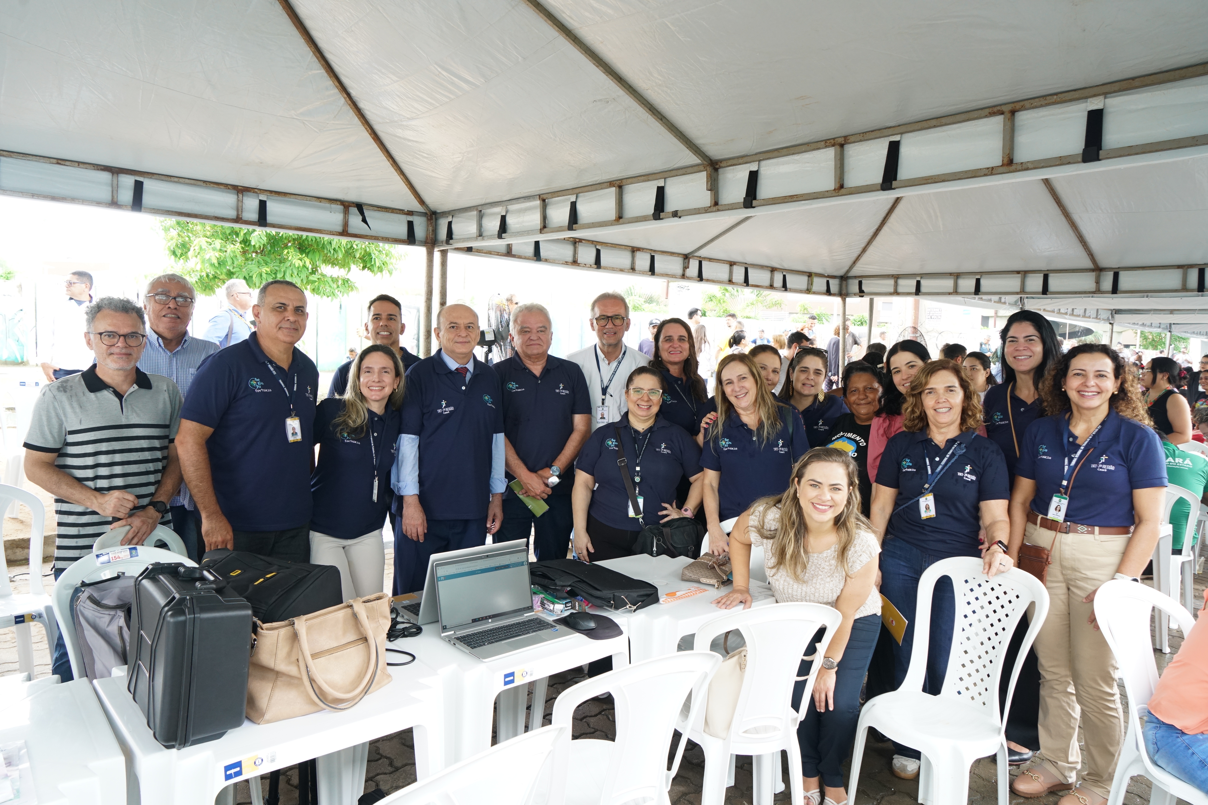 Cerca de 15 servidores e cinco magistrados participaram da ação