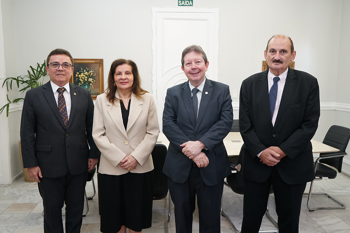 Ministro José Roberto Freire Pimenta dá início à correição ordinária no TRT-CE