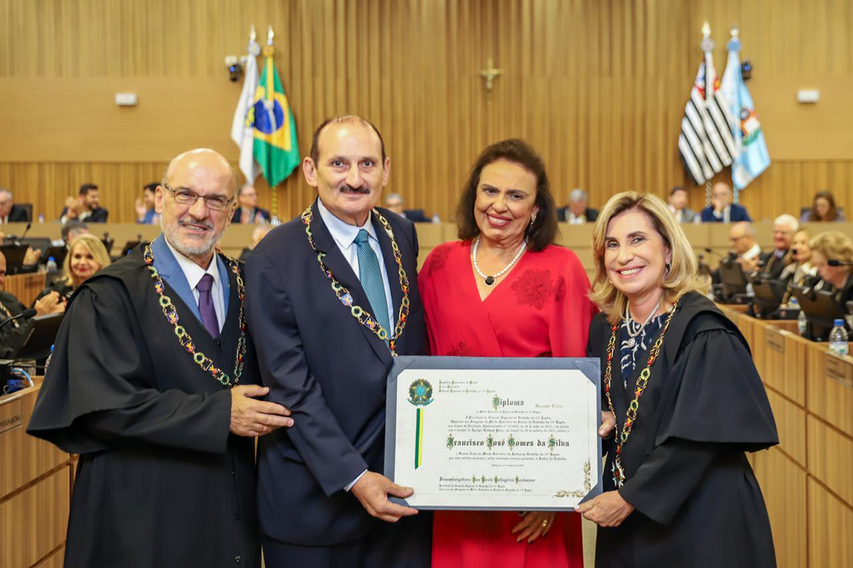 Vice-Presidente do TRT-CE recebe a honraria máxima do TRT-15 (Campinas/SP)
