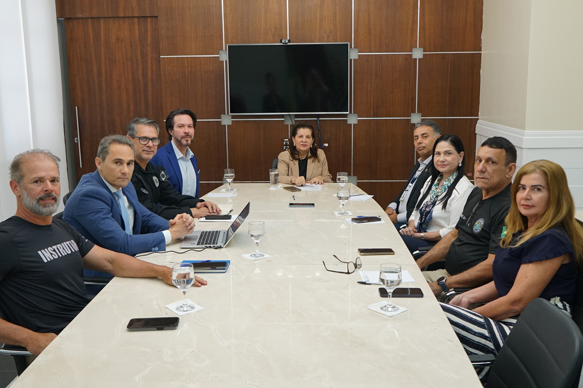 Desembargadora Fernanda Uchôa preside reunião do Comitê de Segurança Institucional do TRT-CE
