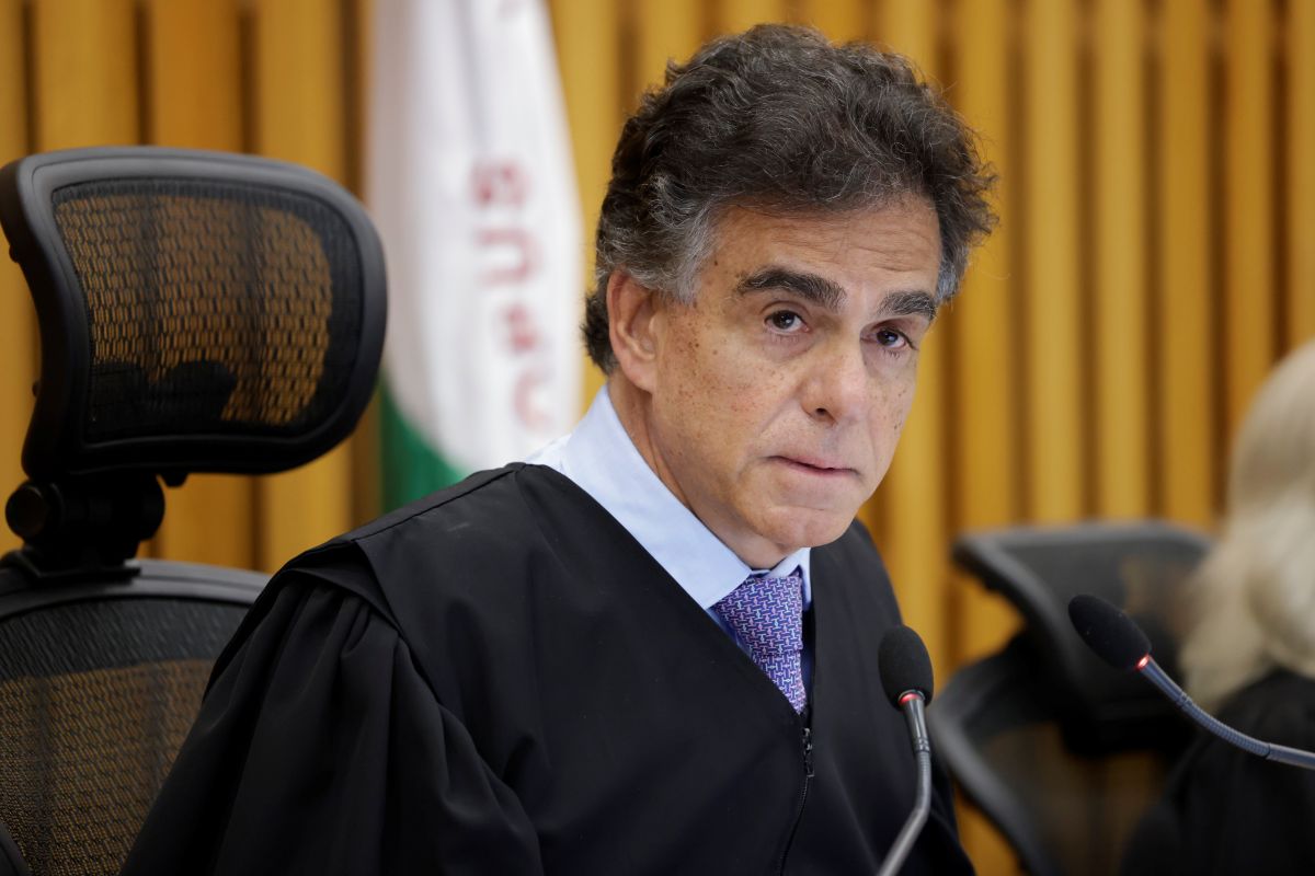 TRT-CE: Presidente do TST diz que fim da escala 6x1 beneficiará principalmente mulheres