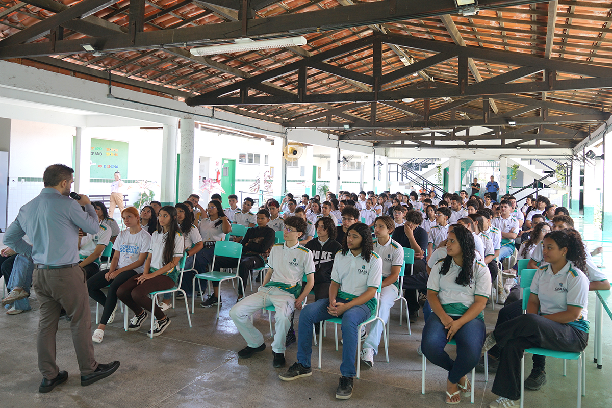 Iniciativa premiada pelo TST leva debate sobre trabalho infantil a estudantes de Caucaia