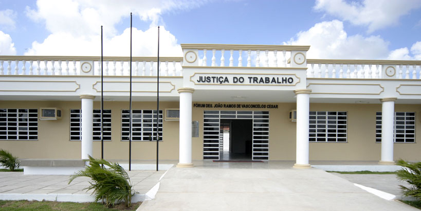 Fachada da Vara do Trabalho de Caucaia, que receberá PJe/JT em janeiro