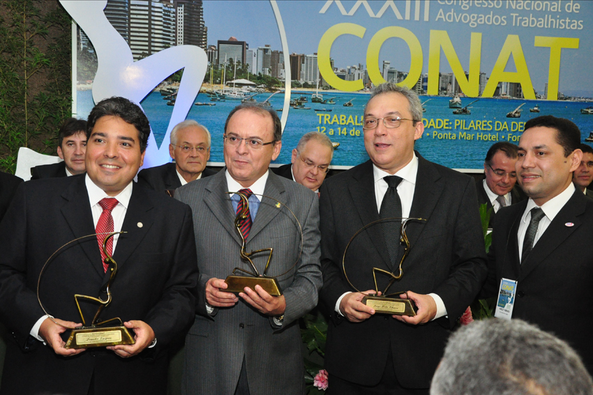 Des. José Antonio Parente foi um dos homenageados pelo Conat