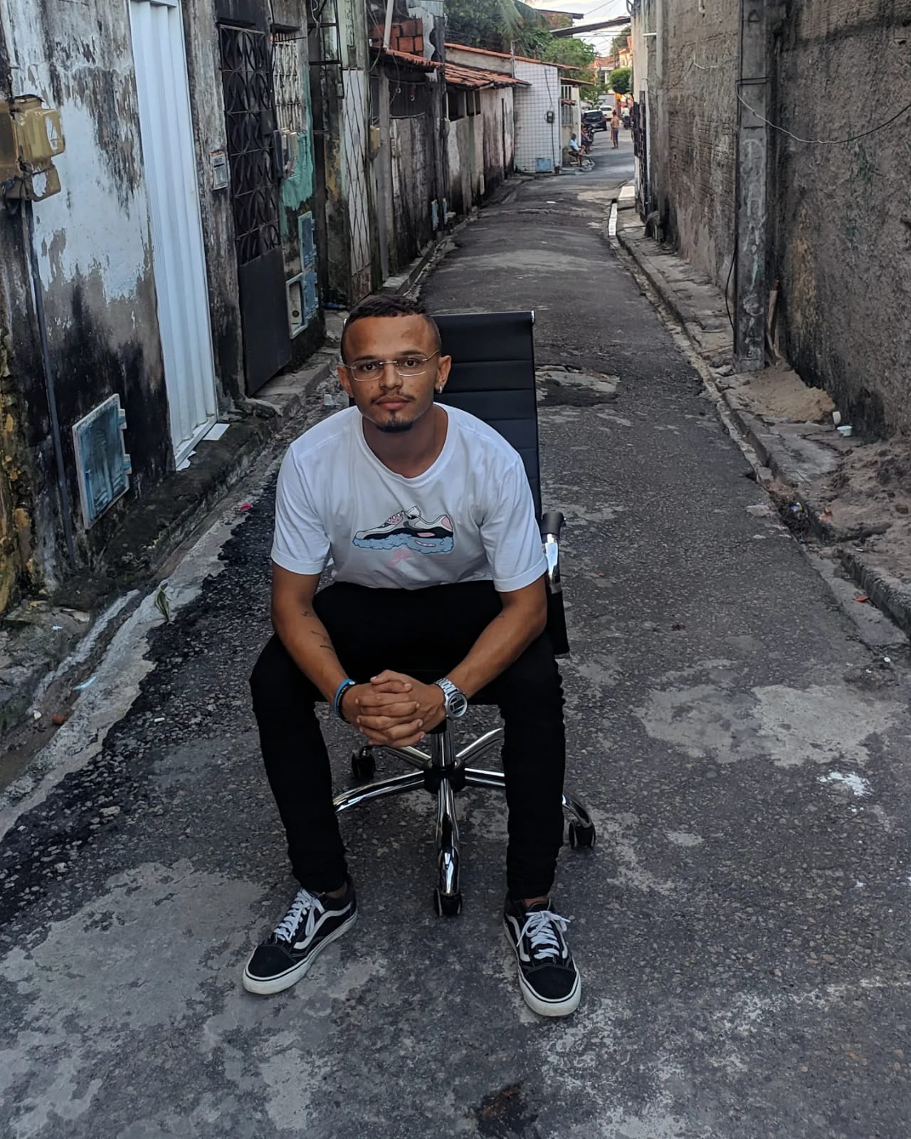 Foto do representante do Instituto das Águias André