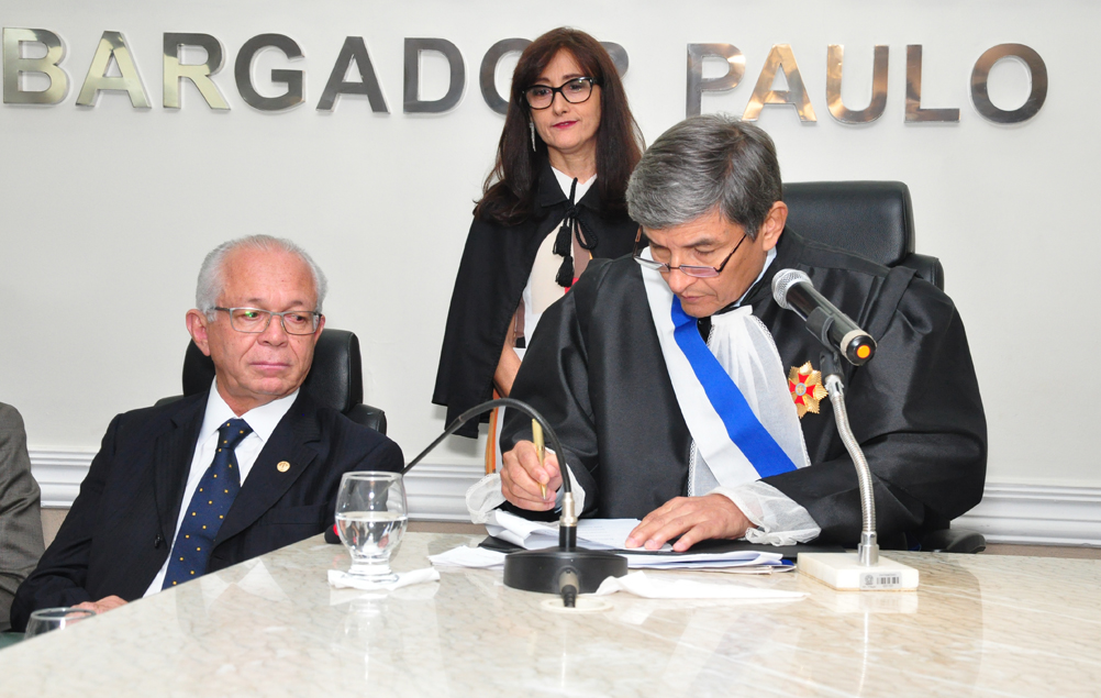 Ministro João Brito Pereira, presidente do TST, e desembargador Plauto Porto, presidente do TRT/CE
